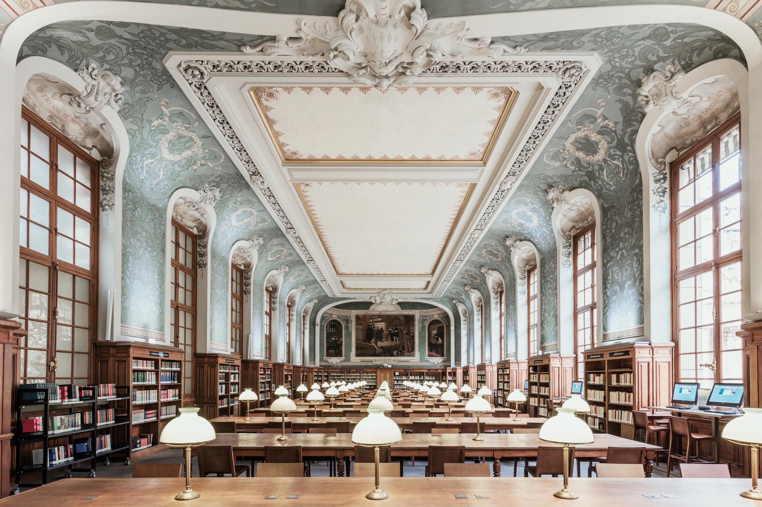 A view of the interior of the library at the Sorbonne